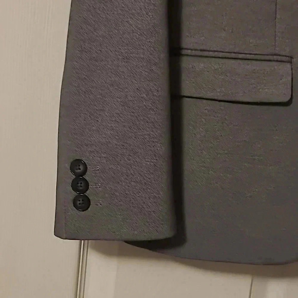 1670 BOYS SUIT COAT - Picture 3 of 6